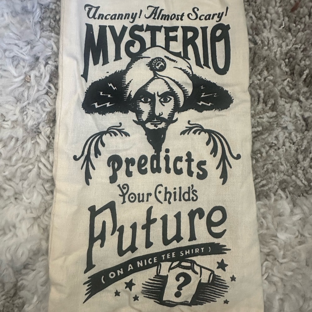 Mystery Graphic Tee 0-6 months Cruise Director baby new with tags